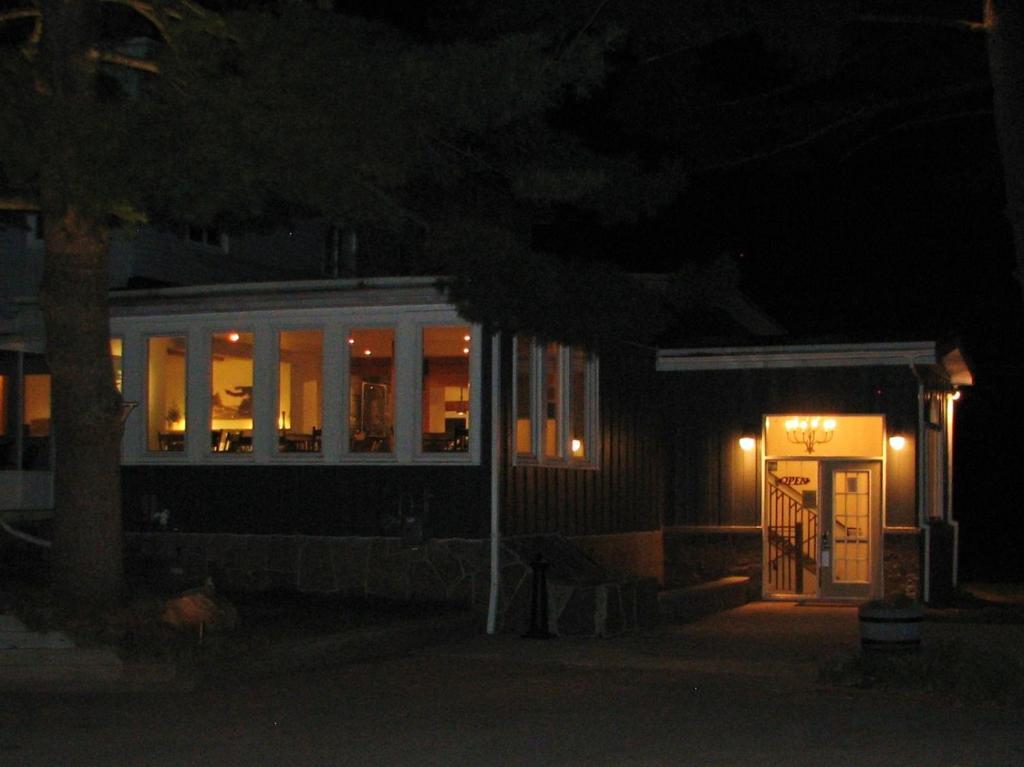 Pine Lodge Muskoka 亨茨维尔 外观 照片